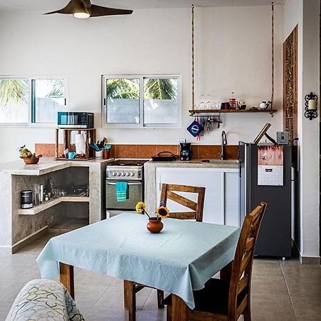 Oceanfront Casita Coral Appartement Chelem Buitenkant foto