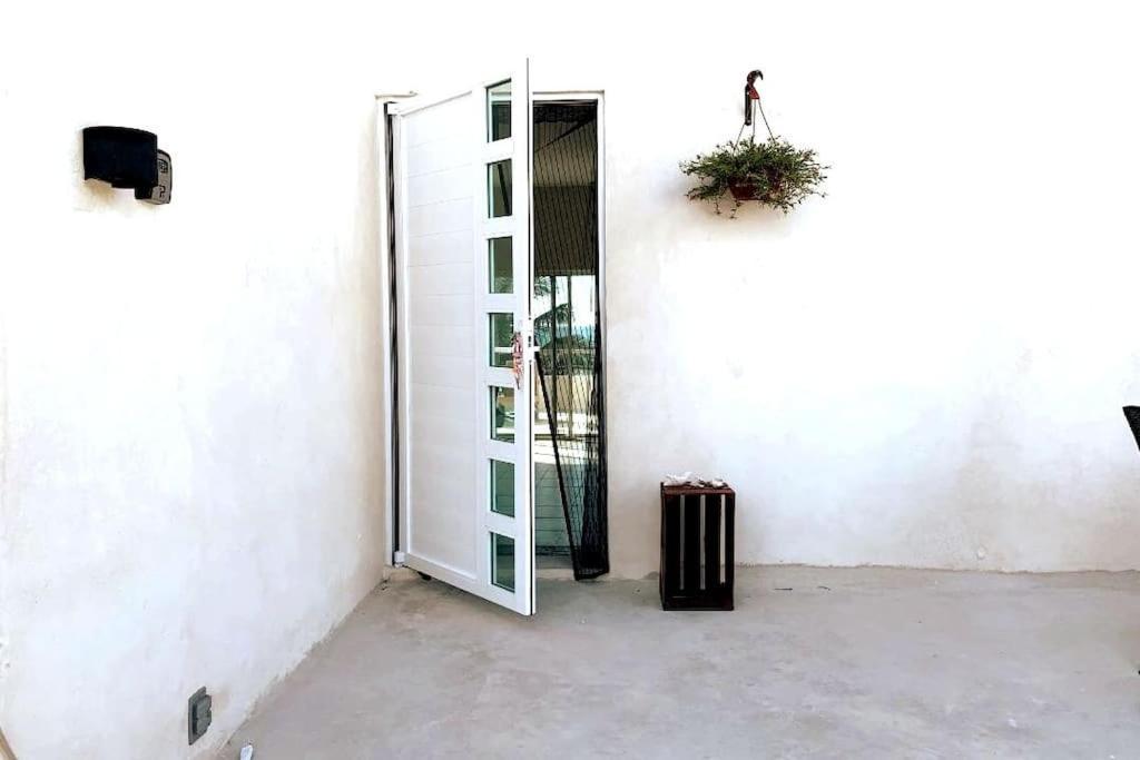 Oceanfront Casita Coral Appartement Chelem Buitenkant foto