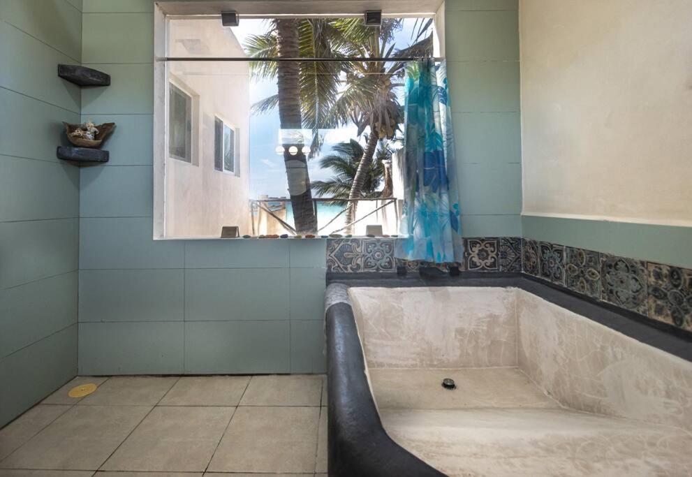 Oceanfront Casita Coral Appartement Chelem Buitenkant foto